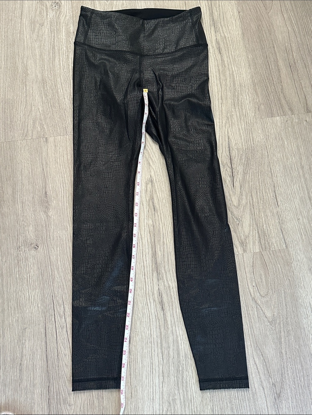 NWOT CRZ 28” Crocodile Faux Leather Leggings - Picture 7 of 9